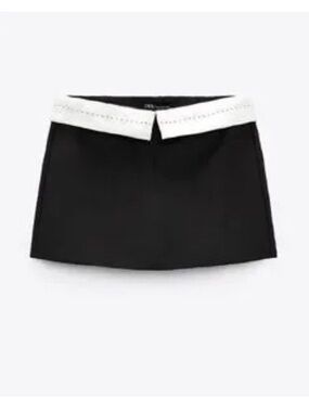 Zara mini skort with white trim